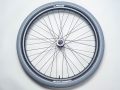 Opona 27.5 Snakeskin street tyre reifen MTB urban wheelie Grey Blackwall (1).jpg