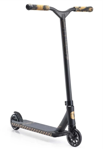 blunt_colt_s4_2021_hulajnoga_wyczynowa_pro_stunt_scooter_black.jpg