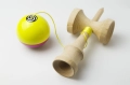 okendama-candy-shtick-paint-sticky-kendama-golden-delight (3).jpg
