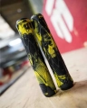 core pro gripy rączki hulajnoga wyczynowa BMX griffe grips pro stunt scooter freestyle kolobezka wasp yellow black (2).webp
