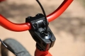 fairdale-taj-rower-fahrrad-kolo-cruiser-wheelie-fire-red (7).webp