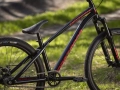 dartmoor-gamer-intro-26-dirt-rower-fahrrad-rad-kolo-bike-black-devil-2023 (7).webp