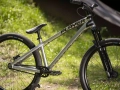 dartmoor-two6player-evo-mtb-dirt-rower-26-fahrrad-rad-kolo-dark-chrome-new (11).webp