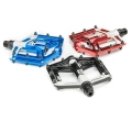 octane-one-belter-mtb-bmx-dirt-pedaly-pedale-pedals-black-blue-red.webp