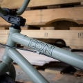 verde-eon-xl-bmx-20-21TT-rower-rad-fahrrad-kolo-matte-army -green (4).webp