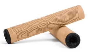 Tilt Topo Two gripy | Sand