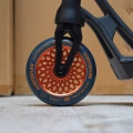 root-scooterflow-kółka-hulajnogi-wyczynowej-rollen-stunt-stunt-scooter-wheels-blue-orange (3).webp