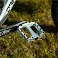 dartmoor-thunder-bmx-mtb-dirt-pedaly-pedale-pedals-mirror-silver (4).webp