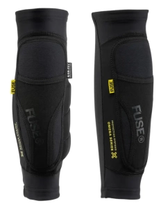 Fuse R Omega ochraniacze piszczeli | Black