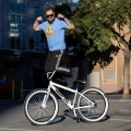 rower-wheelie-bike-fahrrad-se-bikes-maniacc-flyer-27-arctic-white (6).webp
