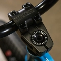 sunday-soundwave-20-bmx-rower-fahrrad-rad-kolo-lichen-blue (5).webp