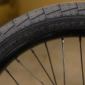 sunday-darkwave-authentic-broc-raiford-20-bmx-rower-fahrrad-rad-kolo-pine-green (11).webp