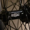 sunday-high-c-29-street-wheelie-cruiser-rower-miejski-rad-fahrrad-kolo-bike-classic-white (12).webp