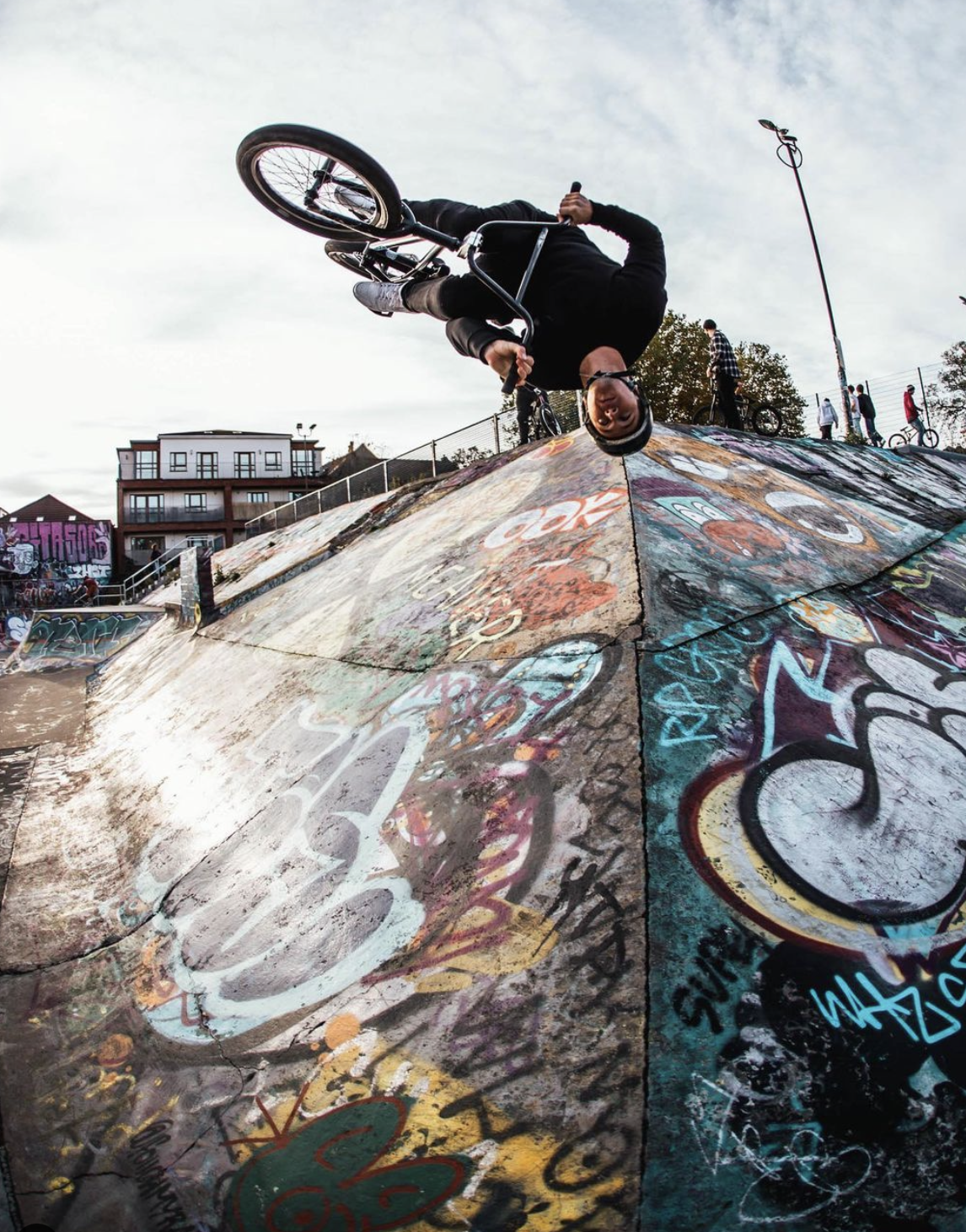 Jak podróżować autobusem i pociągiem z rowerem BMX, blog RMDBike